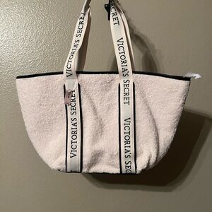 Brand NWT!! Victoria’s Secret fleece tote